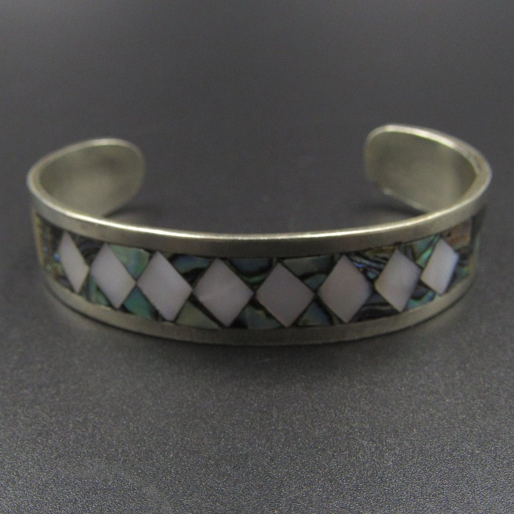 6" Alpaca Alloy Diamond Pattern Shell Bracelet